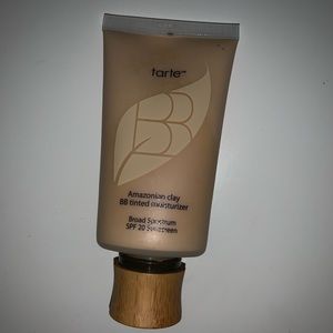 Tarte foundation (light)